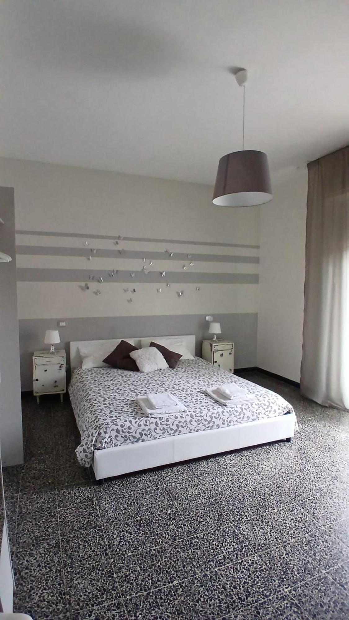 Ca Rossi City House Apartment ลาสเปเซีย ภายนอก รูปภาพ