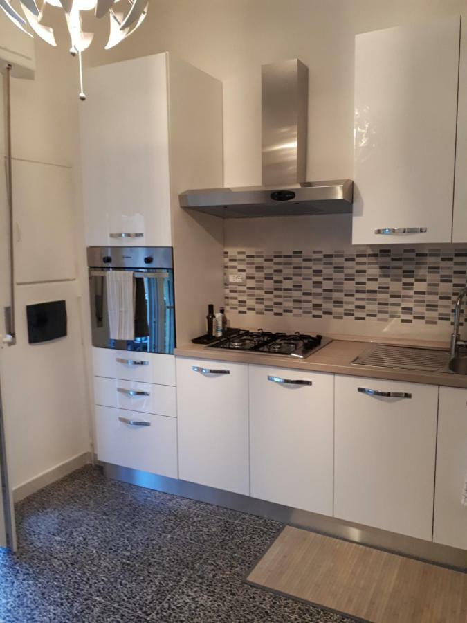 Ca Rossi City House Apartment ลาสเปเซีย ภายนอก รูปภาพ